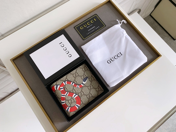 グッチ財布コピー全体デザイン